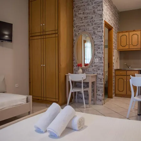 Aloni Studios&apartments *