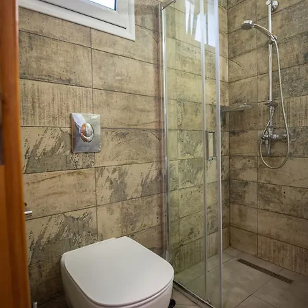 Aloni Studios&apartments