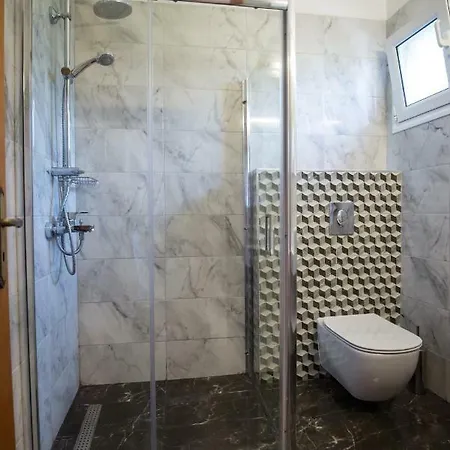 Aloni Studios&apartments Appartamento *