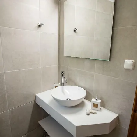 Aloni Studios&apartments *
