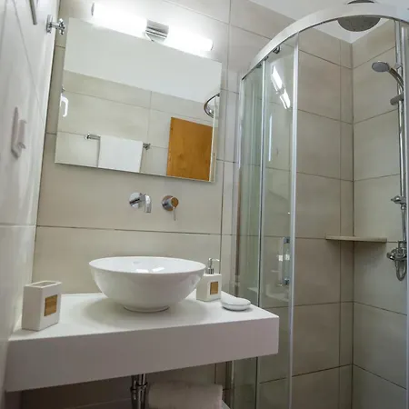 Aloni & 公寓 Athánion