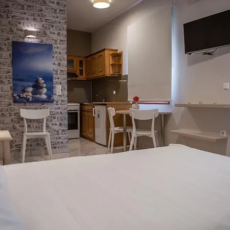 Aloni & Apartment Athanion