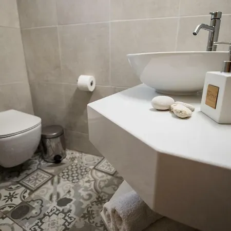 Aloni & 公寓 Athánion