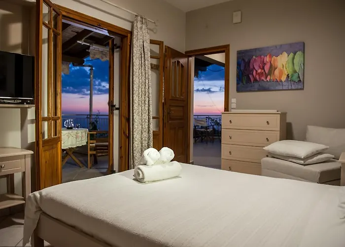 Aloni & Apartman Atháni