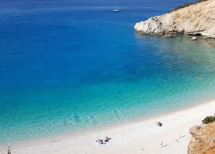 Aloni & Apartman Atháni