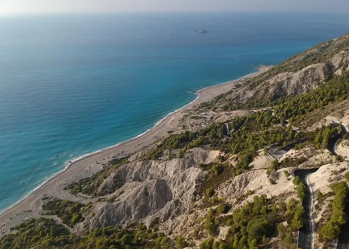 Aloni & Apartman Atháni